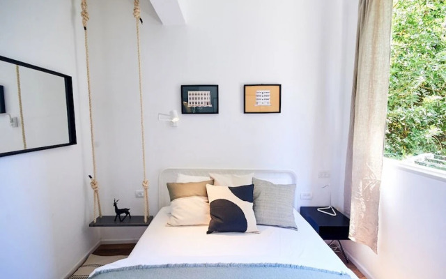 Designed Suite By The Beach