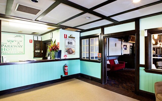 Parkway Hotel
