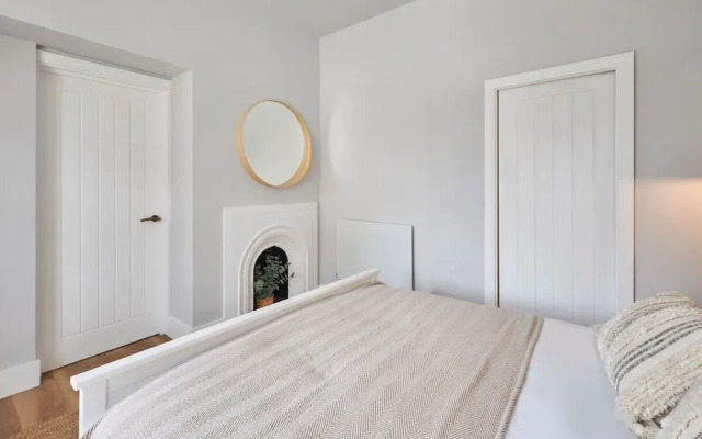 Host Stay Poplar Villas