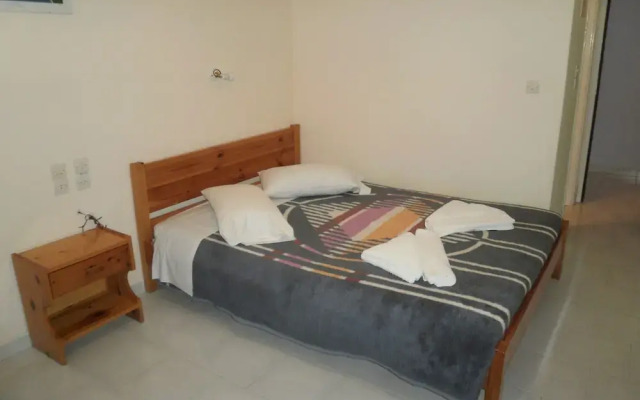 Polyxenis Rooms