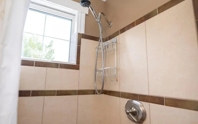 Downtown Whitehorse Apartment in Old Town