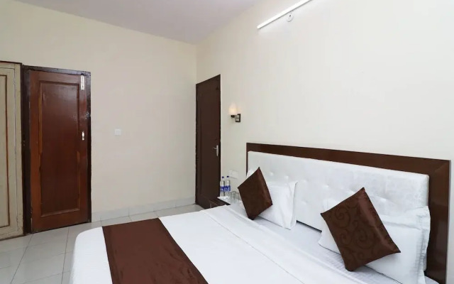 OYO 12853 The Kings Kalandi Resort