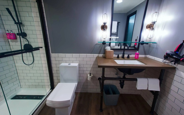 MOXY Phoenix Tempe/ASU Area
