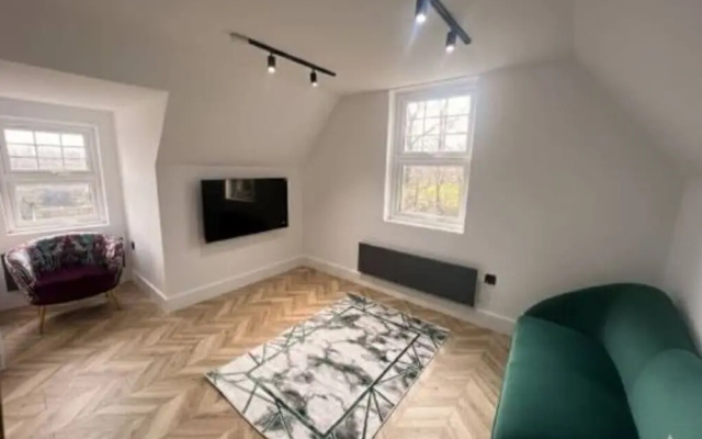 Dippen Hall Charm - Minutes From London Gatwick