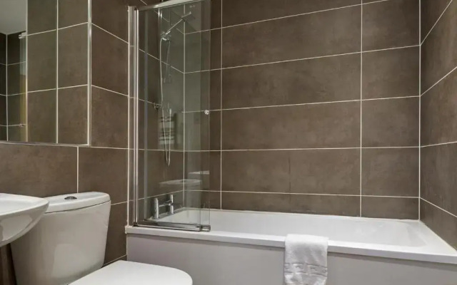 Savoy Court - Your Apartment