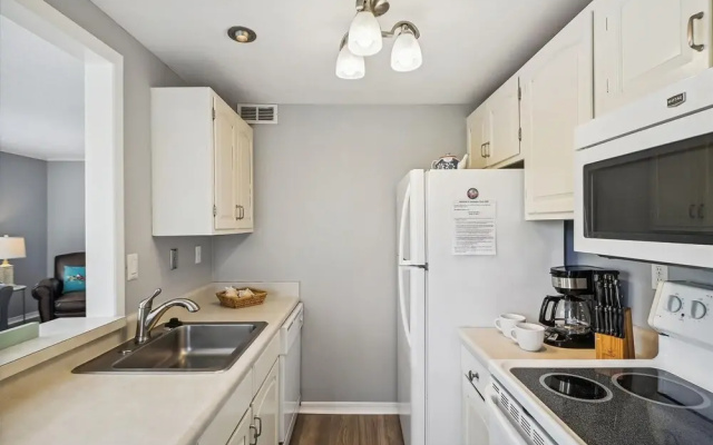 Sandpiper Cove 1030 1 Bedroom Condo by RedAwning