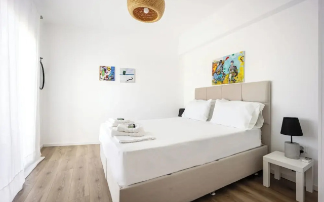 Cozy 2BR Near Metro Acropolis View