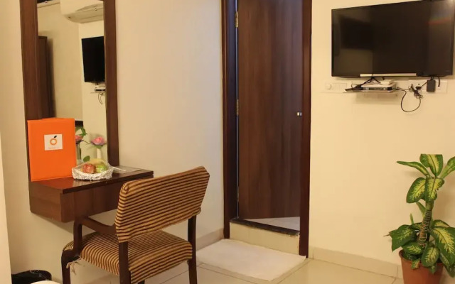 Hotel R K Palace