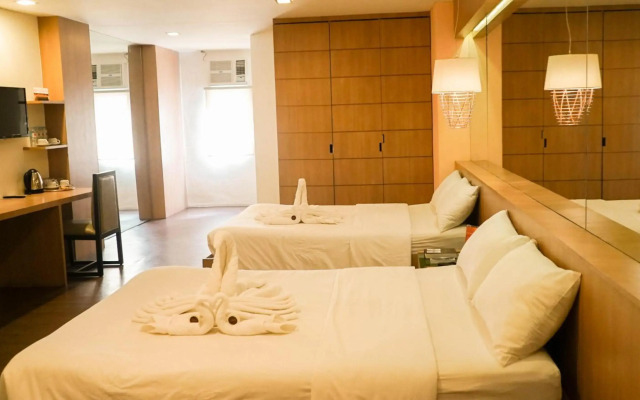 Tacloban Plaza Hotel