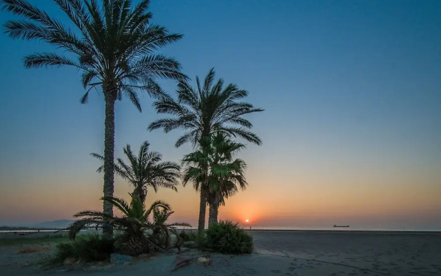 Ground floor apartment, private patio, South facing