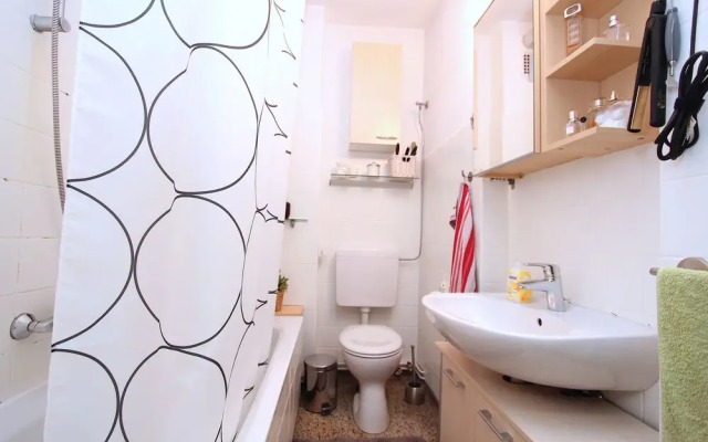 Private Apartment Crusiusstraße