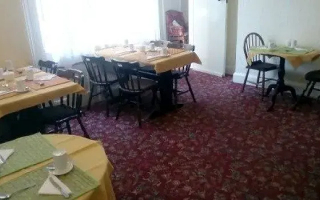 Sunnyside Hotel