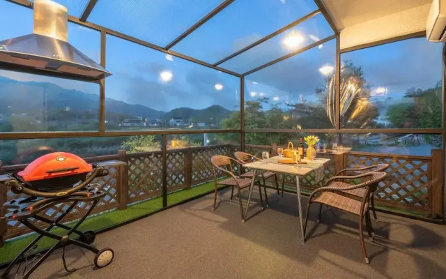 Gapyeong Dangdangi Pet Poolvilla Blue