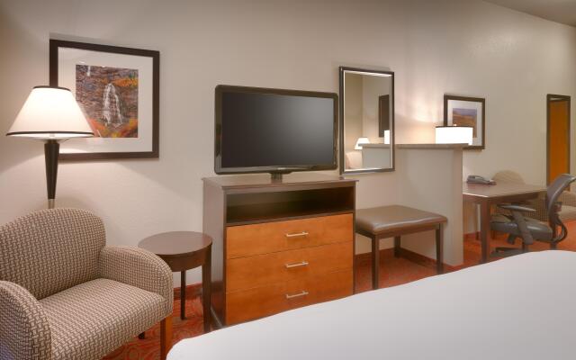 Holiday Inn Express Hotel & Suites Orem - North Provo