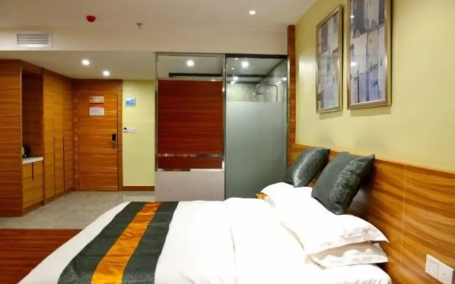V8 Boutique Hotel