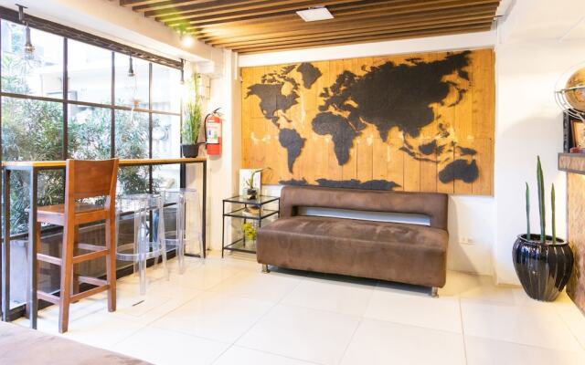 870 Hostel