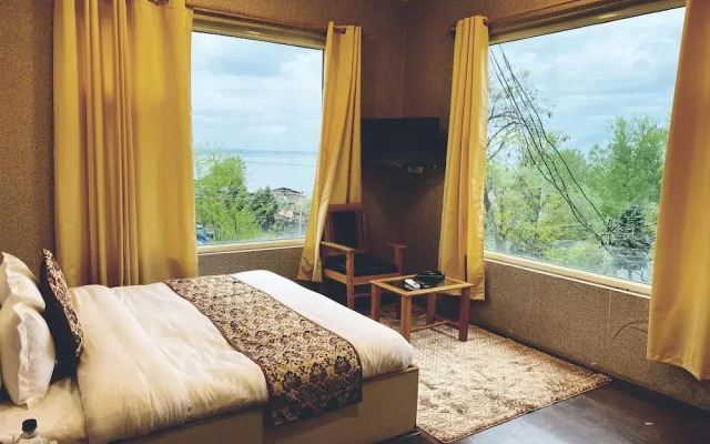 Rozan Jaai Orchard Hotel