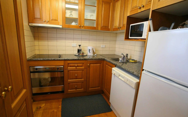 The Lodge on Elizabeth