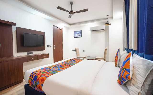 Fabhotel Golden Eye Inn