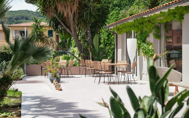 Marina Garden Hotel