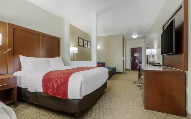 Comfort Suites