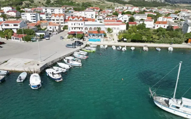 Hostel Jadran