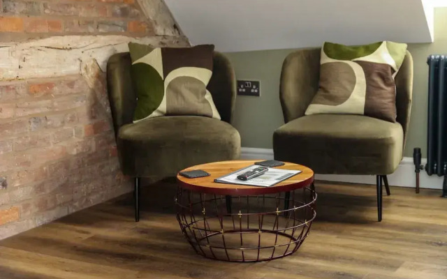 Malvern Hills Apartment