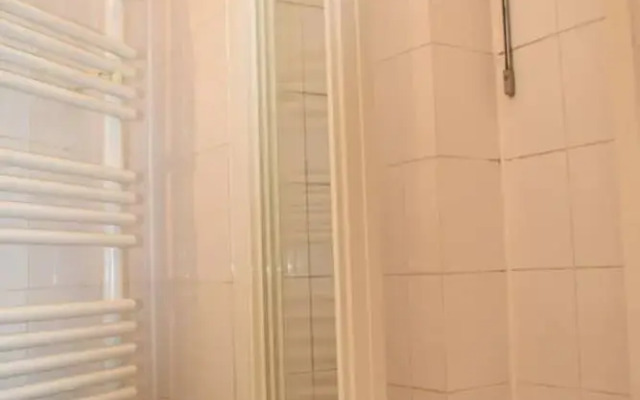 Parisian Apartment In Prime Location