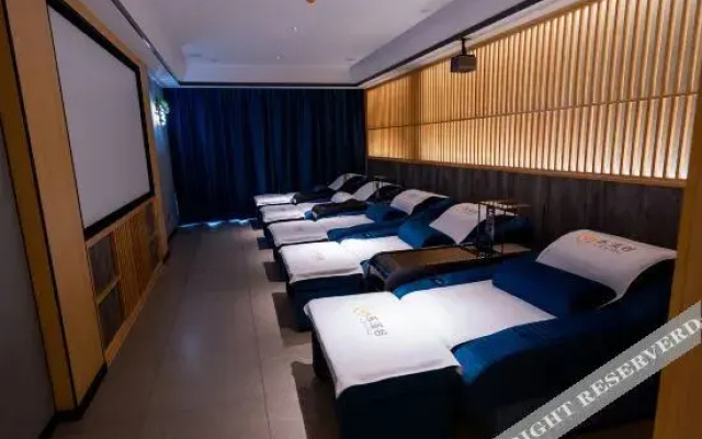 Vienna Hotel (Quzhou Jianglang Mountain Scenic Spot)