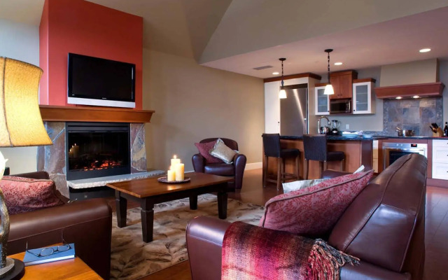 Bellstar Suites at Solara Resort