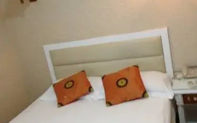 Shanghai Funing Hotel