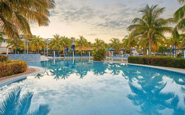 Aston Costa Verde Beach Resort