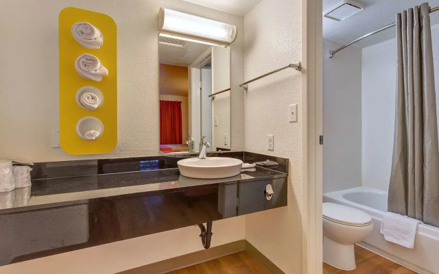 Motel 6 Rohnert Park, CA