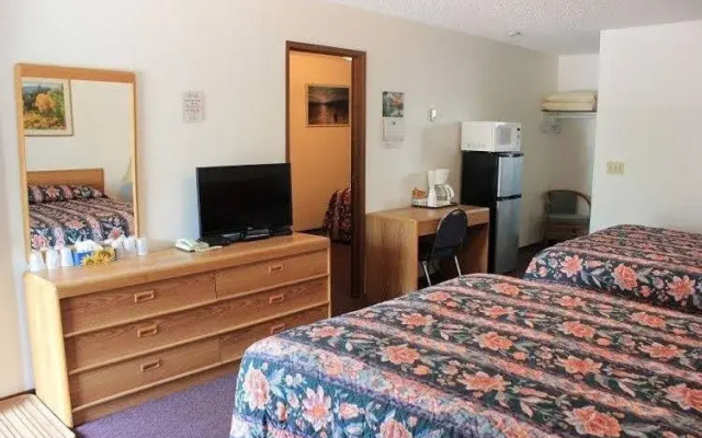 East Kootenay Motel