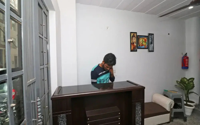 Jaypee Studios by OYO Rooms
