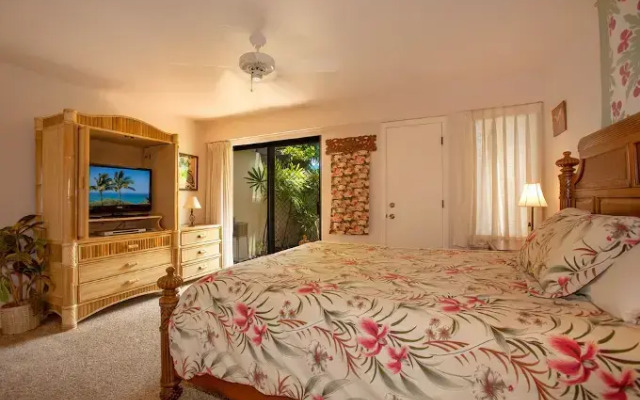 Maui Kamaole by Maui Condo and Home