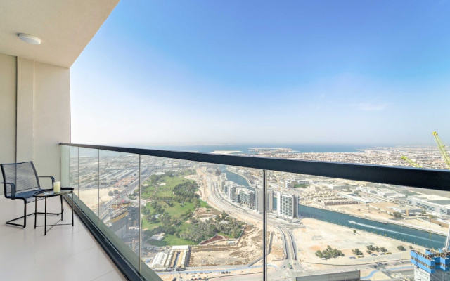 Silkhaus Stylish 2bdr in Aykon Tower