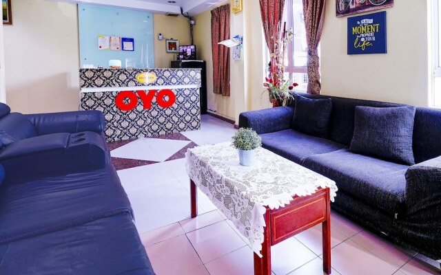 OYO 90486 Station Hotel