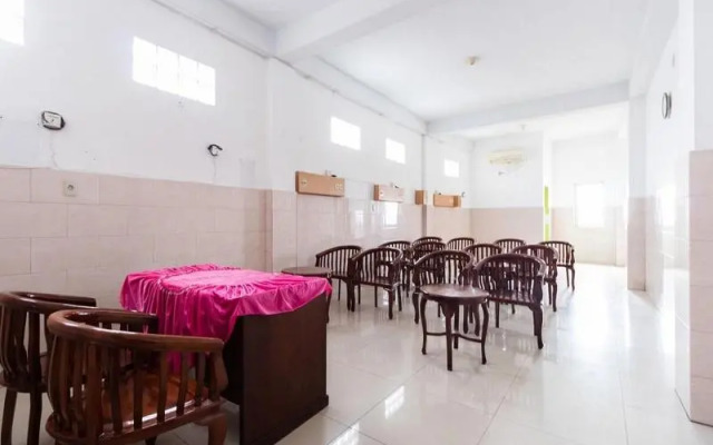 Guest House Restu Ibu by RedDoorz