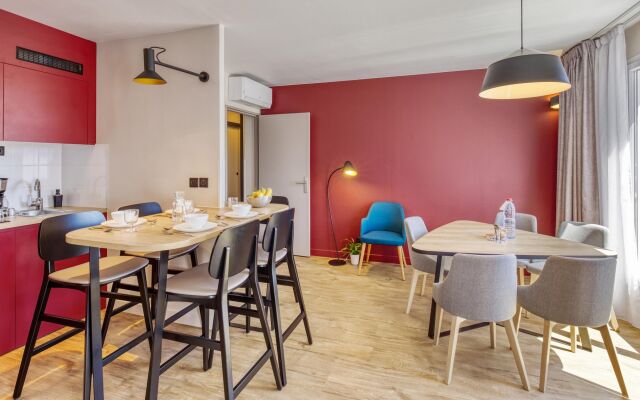 Appart'City Confort Paris Clichy Mairie