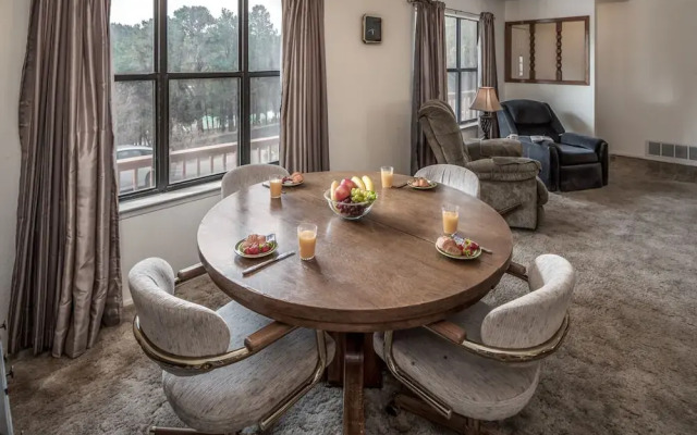 Ruidoso Three-bedroom