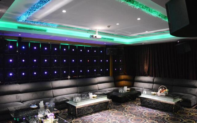 A25 Luxury Hotel