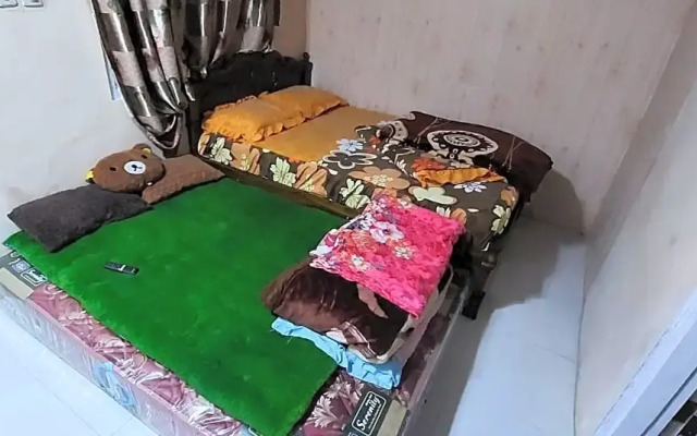 Almira 2 Homestay Syariah by Luxury Degree