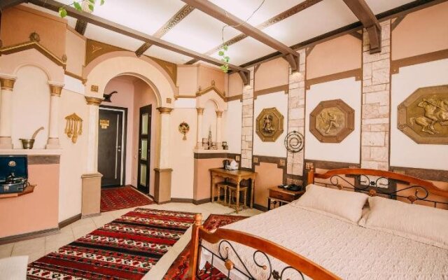 Urartu Hotel