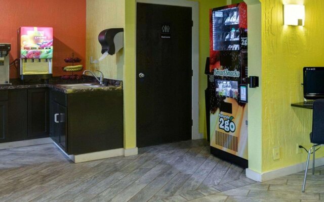 Red Lion Inn & Suites Olathe Kansas City