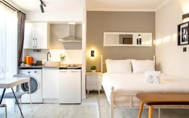 Invigorating Studio Flat Near Kordon In Alsancak