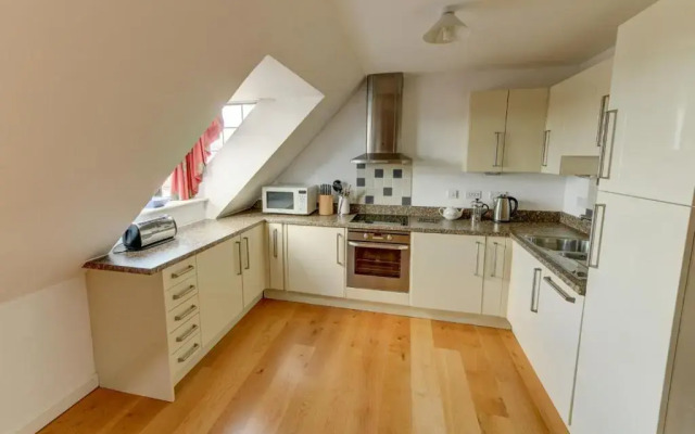 Flat 9 Broadleys