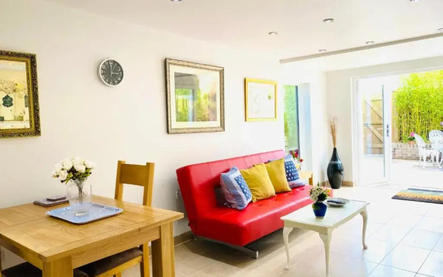 Amber Lodge Hickstead-C