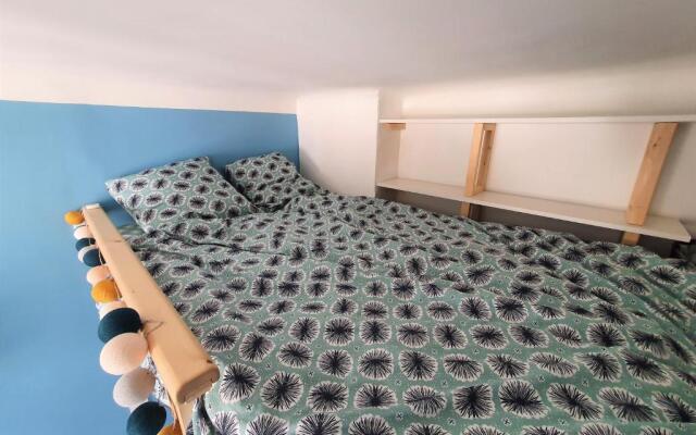 Studio mezzanine au cœur de Marseille LODI /BAILLE