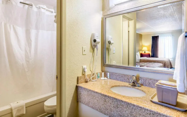 Ramada Limited Manchester Tn